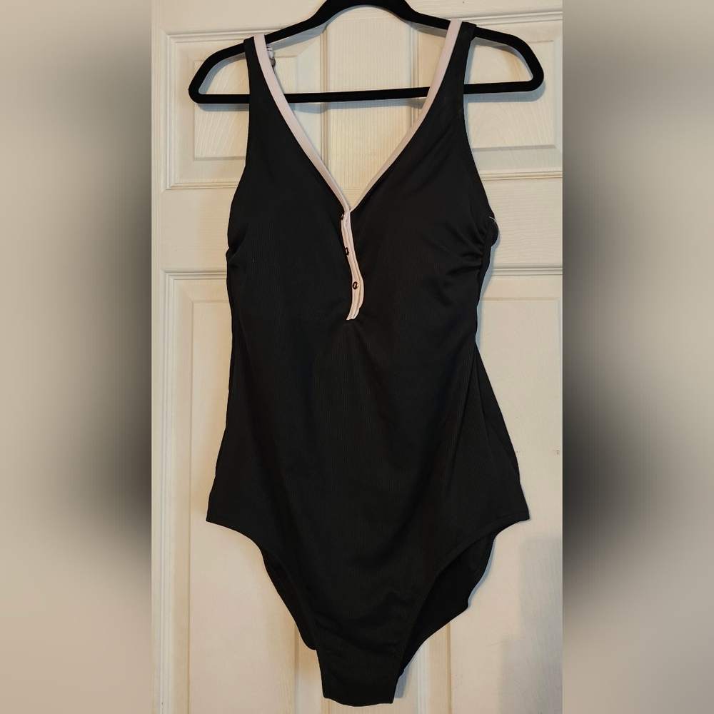 Black 1 piece